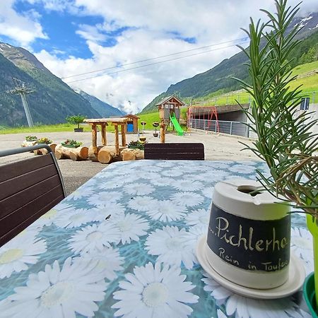 Pichlerhof Hotell Riva di Tures Exteriör bild