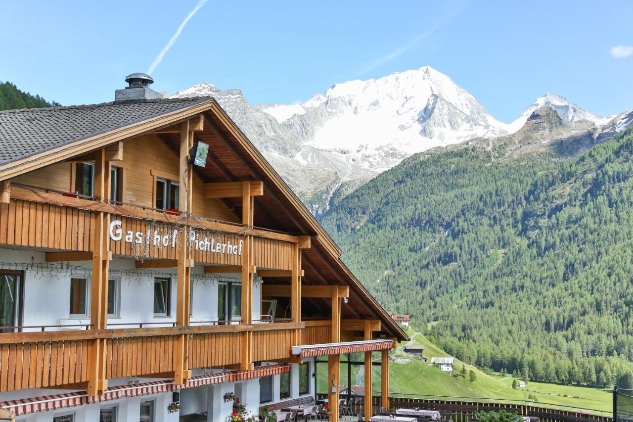Pichlerhof Hotell Riva di Tures Exteriör bild